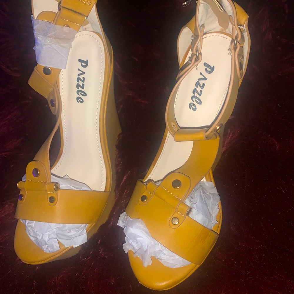 Mustard Yellow wedge heel. New